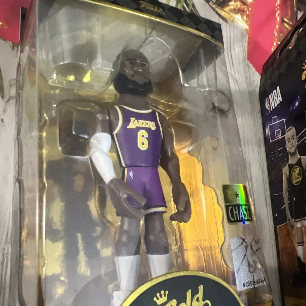 New Funko Pop! Gold NBA Lebron James - Chase Edition,  Stephen Curry 5